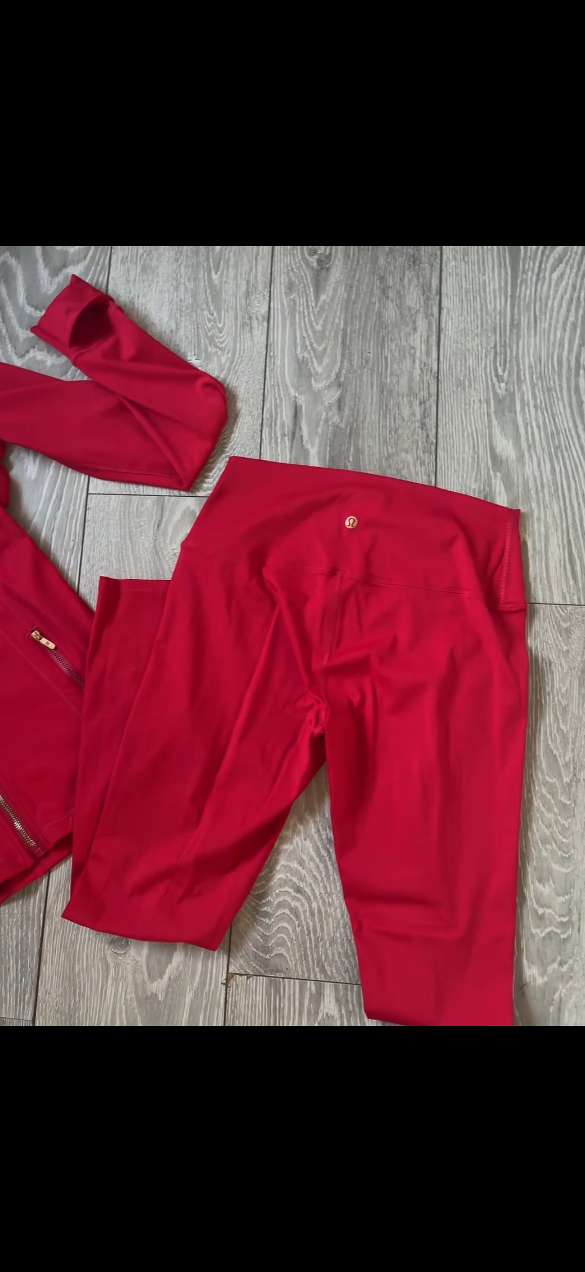 red Lululemon 2 piece set size 10 left in stock