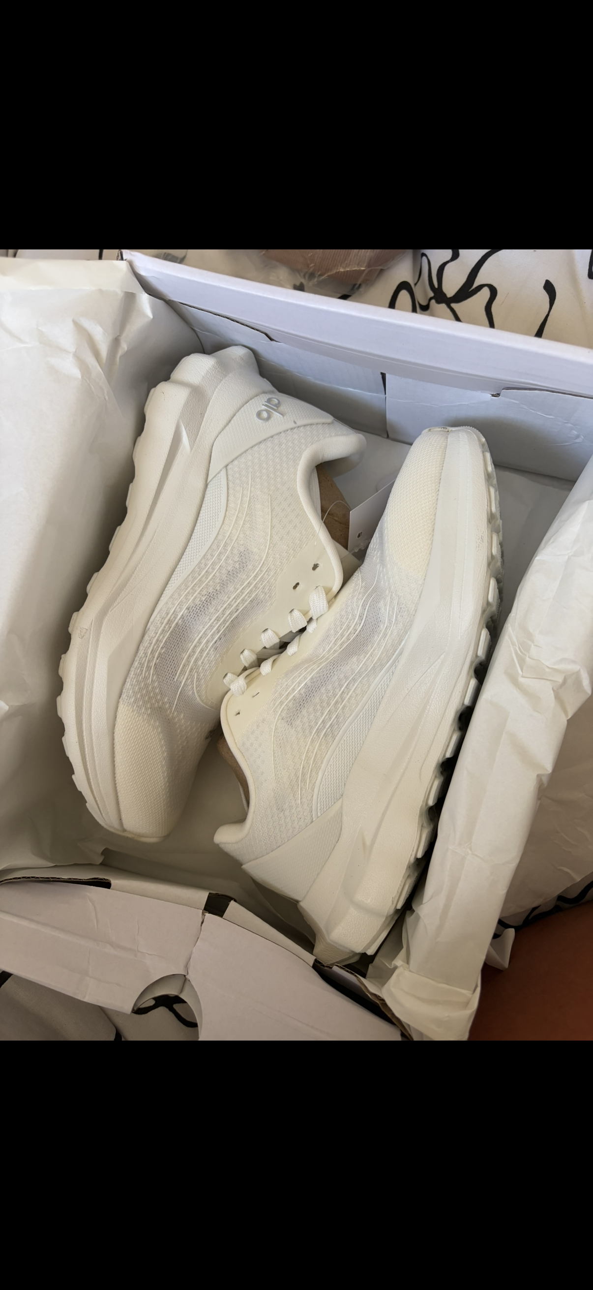 White alo runners size 3 left in stock